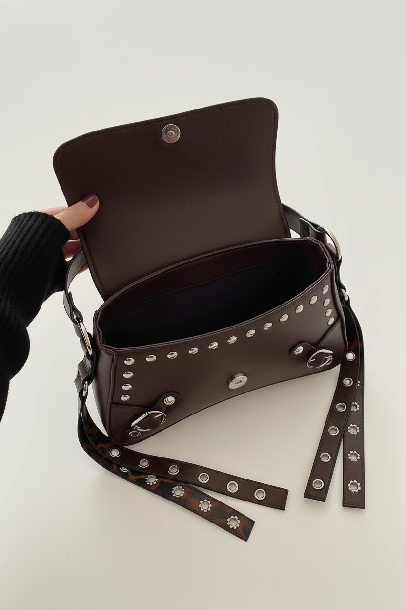 Bolso Biker con Tachuelas y Hebillas — Estilo Punk
